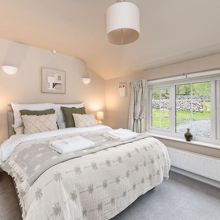 Central Malham Wellbeing Escape Hot Tub & Studio Eksteriør bilde
