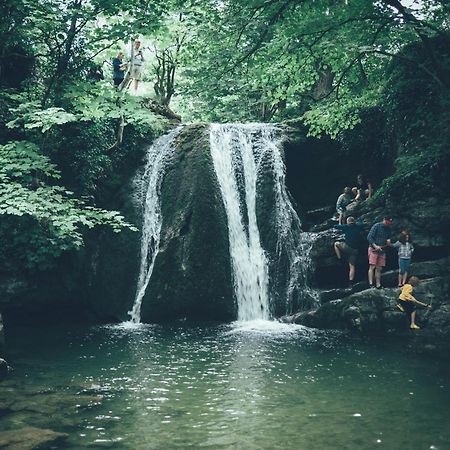 Central Malham Wellbeing Escape Hot Tub & Studio Eksteriør bilde